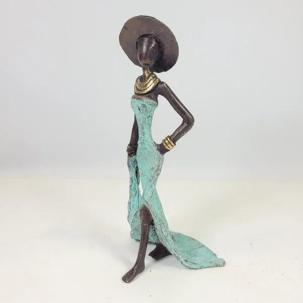 Moogoo Creative Africa Moogoo Creative Africa Bronze-Skulptur "Femme élégante avec chapeau" by Soré, Türkis, – Produktbild 3 von 4