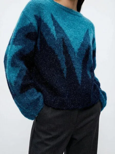 KnitToChange KnitToChange Handgestrickter Oversize-Pullover in Blau- und Dunkelblautönen mit grafischem Design – Produktbild 1 von 4