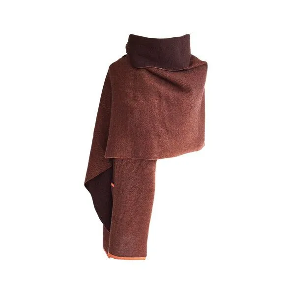 austriandesign.at austriandesign.at EIN LochSchal reversibel aus extrafeiner Merinowolle, Rotbraun/orange, – Produktbild 3 von 3