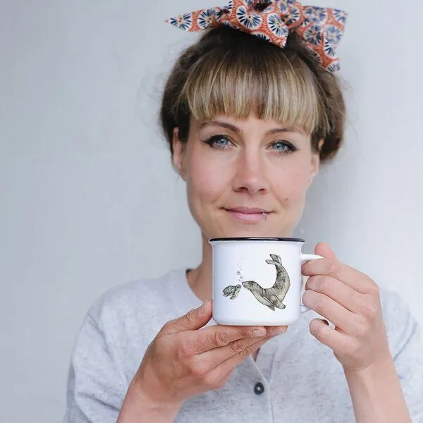 LIGARTI LIGARTI Keramiktasse – Ozeantreffen - Schildkröte & Seelöwe – Produktbild 4 von 4