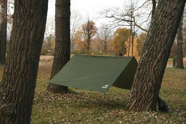 Hideaway Outfitters Hideaway Outfitters Hideaway UV Tarp 3 x 3 Meter, Zeltplane mit thermo Isolierung, Grün, – Produktbild 4 von 4