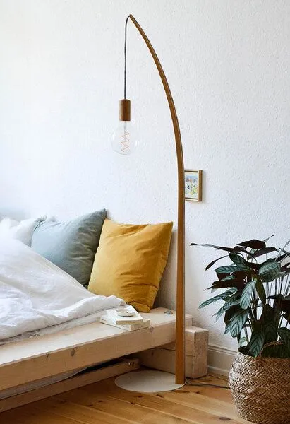 Lokaldesign Mödec UG Lokaldesign Mödec UG Stehleuchte HALM aus Eiche, Textilkabel, White, – Produktbild 6 von 7