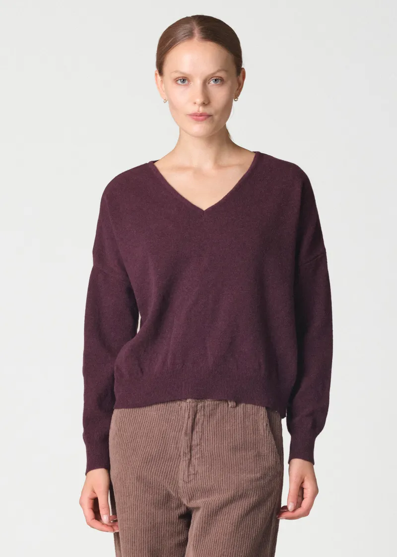 Klitmøller Merino Strickpullover mit V-Ausschnitt Modell: Vanessa, Burgundy, – Produktbild 1 von 2