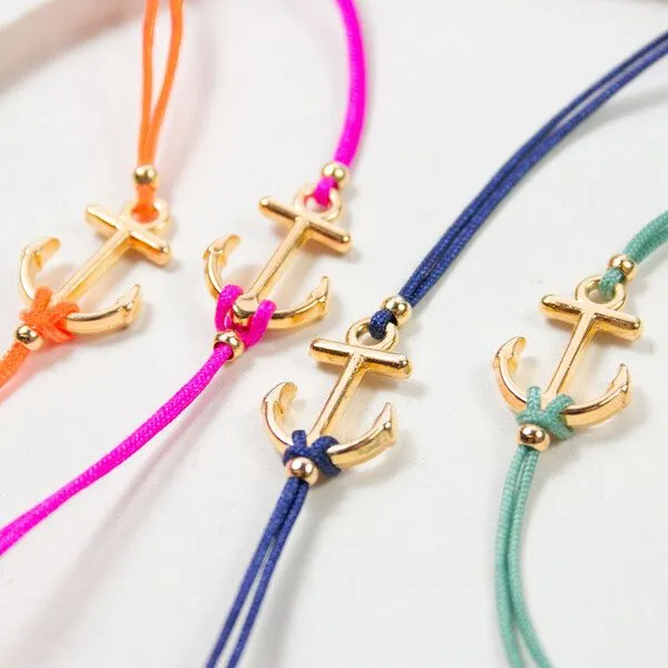 Bow & Hummingbird Bow & Hummingbird Armband auf Karte - Anker, Blau, – Produktbild 4 von 6