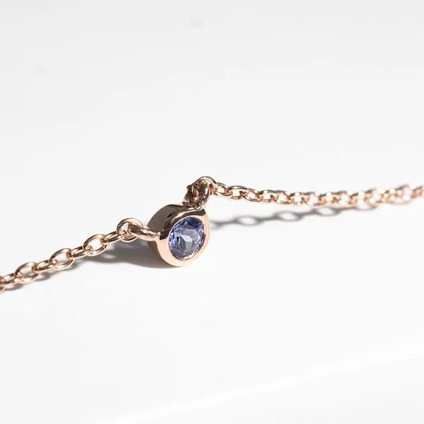 Eppi Eppi Silberne minimalistische Kette mit einem Tansanit Glosie, Weiss, – Produktbild 2 von 4