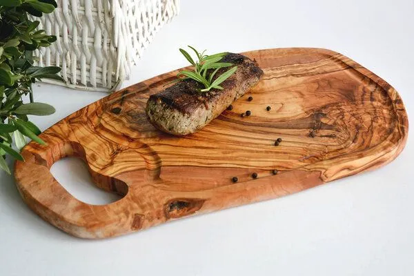 Olivenholz erleben Olivenholz erleben Steakbrett mit Rille und Grifflasche – Produktbild 2 von 5
