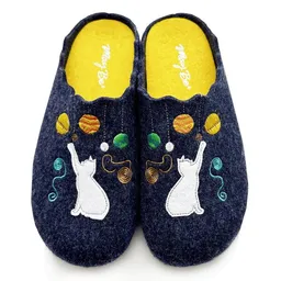 MayBe Vegane Schuhe "MayBe ® Playing Cat" aus recycelten PET Flaschen, fair produziert – Produktbild 1 von 1