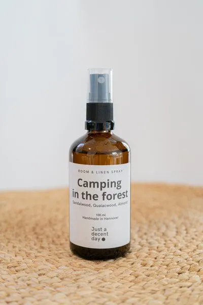 Just a decent day Just a decent day Raumspray mit Duft - Camping in the forrest – Produktbild 2 von 4