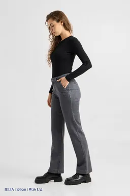 DAWN Dawn Damen vegan Jeans Cosma Flared Chino Warm Grey – Produktbild 1 von 1