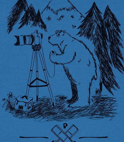 päfjes päfjes Foto T-Shirt | Fotokamera analogfotografie mit Bär - Unisex Männer Bio Siebdruck Shirt, Blau (mindful blue), – Produktbild 3 von 3