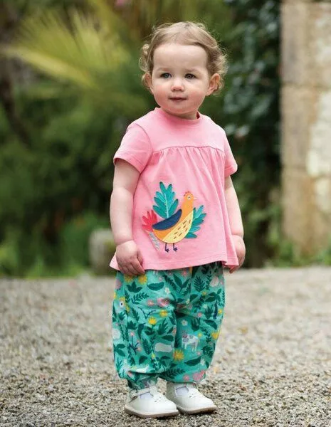 Frugi Frugi T-Shirt Fasan Guava Pink - Eva Applique Top – Produktbild 2 von 3