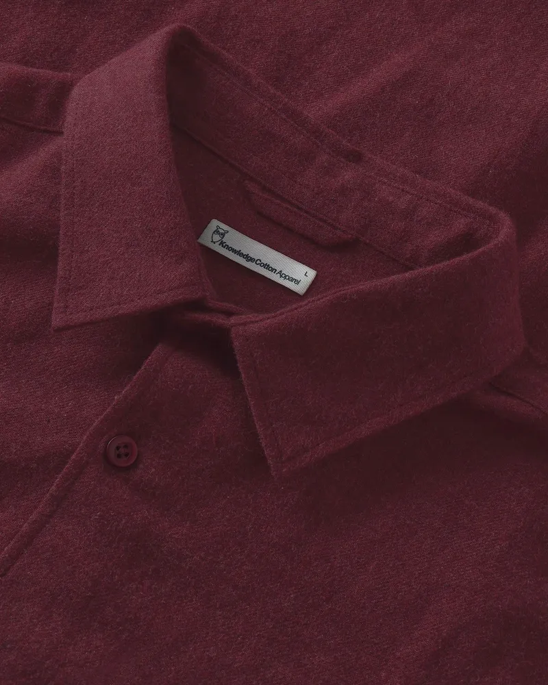 KnowledgeCotton Apparel KnowledgeCotton Apparel Herren vegan Flanellhemd Dune Regular Fit Burgund, Rot, – Produktbild 2 von 2
