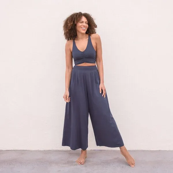 Jaya Jaya DIANA - lockere bis weite geschnittene Lounge Pants, für jede Figur geeignet, für Yoga, Leisure, Arbeit oder Evenings, Forest, – Produktbild 2 von 4