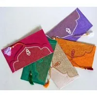 BAGHI BAGHI Kuverts Set aus handgeschöpftem Seidelbastpapier Set mit 5 Stück – Produktbild 1 von 1