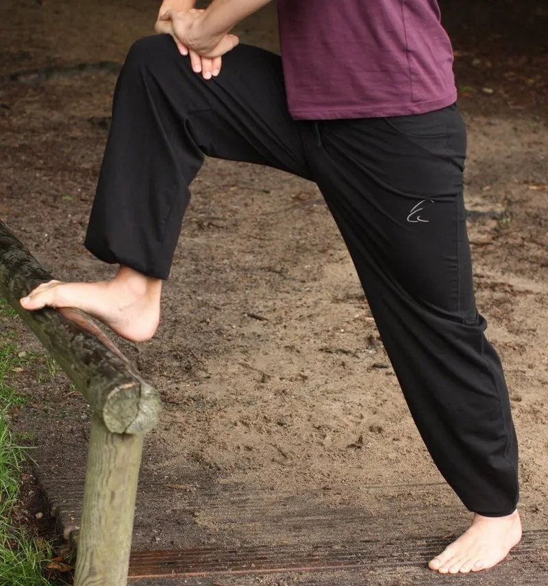 ESPARTO ESPARTO Yogahose Yoga- und Sporthose Sitaara unisex (mit Kordel im Bund) Bindegürtel / -kordel, Schwarz, – Produktbild 1 von 5