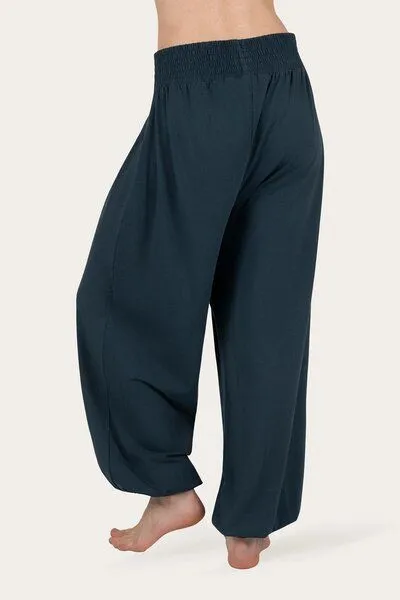 Urban Goddess Urban Goddess Weite Yoga Haremshose Jaya mit Bambus viskose, Orion (blau), – Produktbild 3 von 4