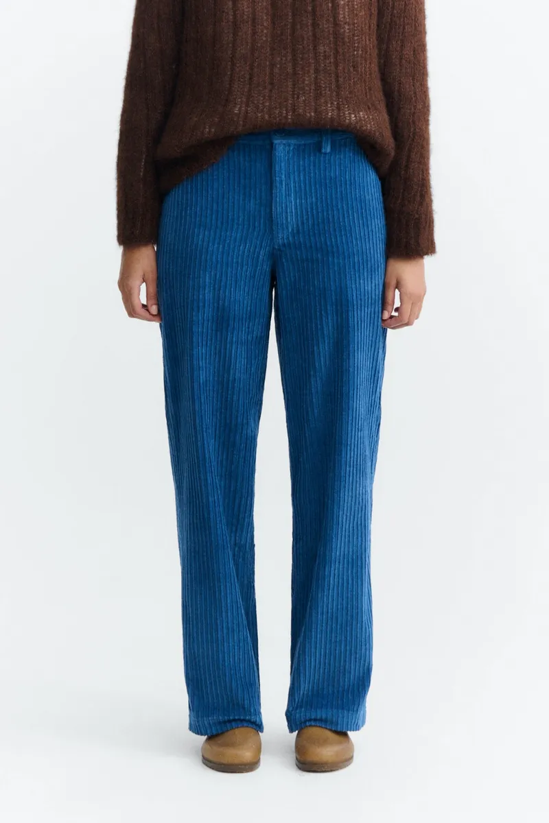 thinking mu Thinking MU Damen vegan Hose Gerade Geschnitten Cord Serena Blue, Blau, – Produktbild 2 von 2