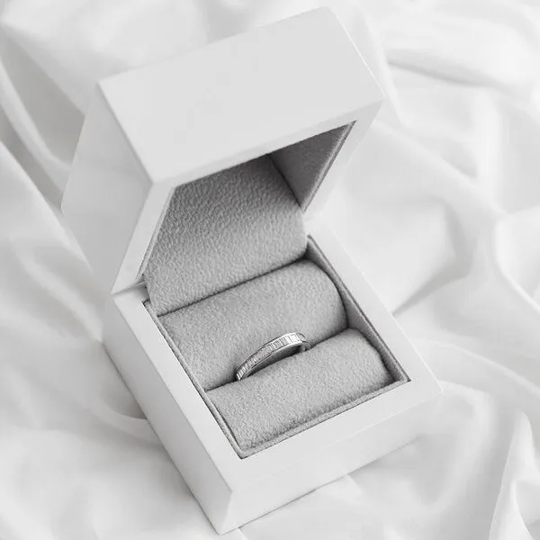 Eppi Eppi Memoryring mit Lab Grown Diamanten in Baguette-Form Pascal, Weiss, – Produktbild 3 von 3