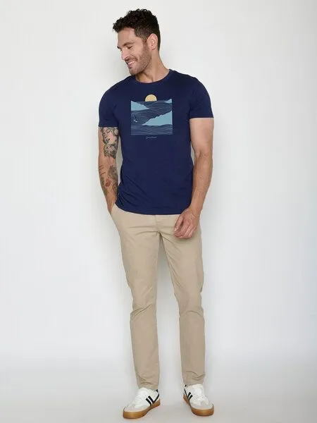 GreenBomb GREENBOMB Surf Cliff Guide - Sportliches T-Shirt aus Bio-Baumwolle / hochwertiger Print / GOTS / Fair & Vegan, Blau (marineblau), – Produktbild 3 von 4