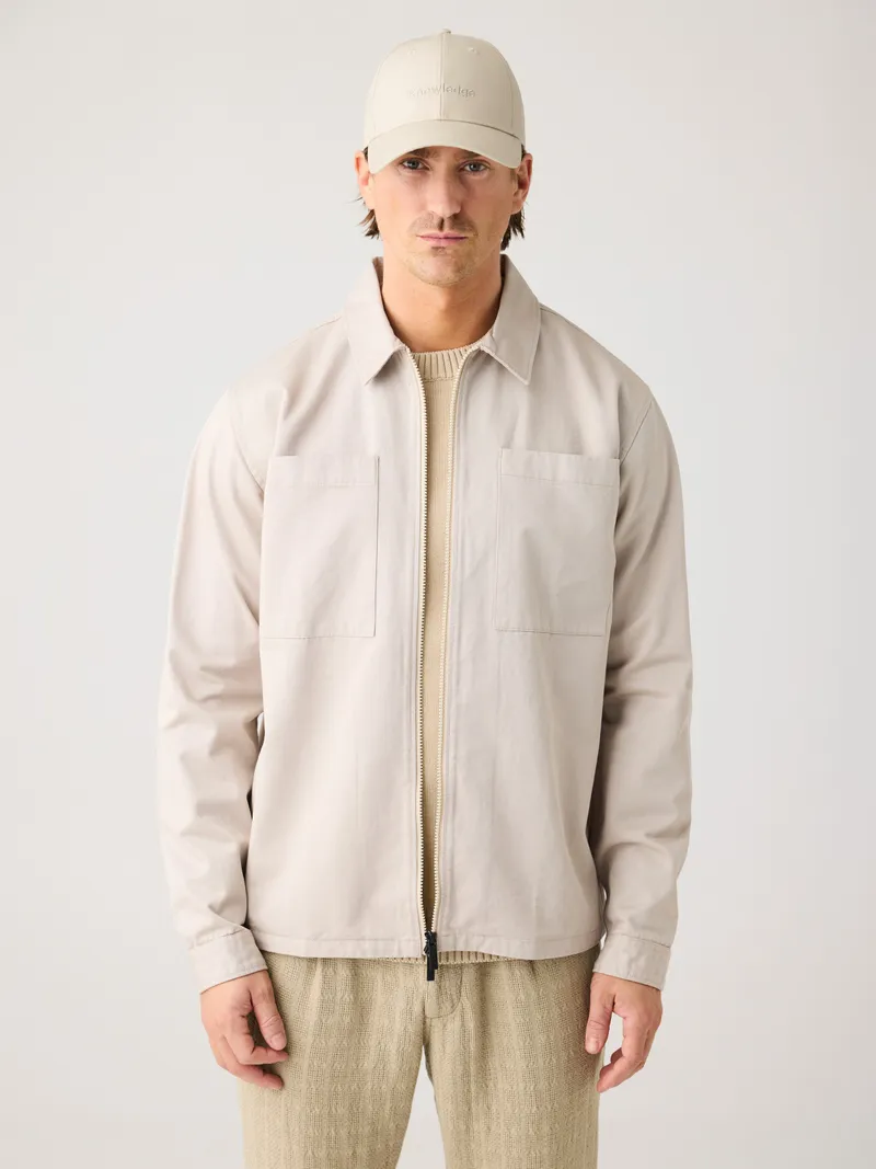 KnowledgeCotton Apparel KnowledgeCotton Apparel Herren vegan Zip Overshirt Twill Light Feather Gray, Hellgrau, – Produktbild 1 von 2