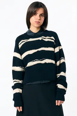 SUITE13LAB SUITE13LAB Damen vegan Pullover Nelas Mit Jacquard-Muster Flysch – Produktbild 1 von 1
