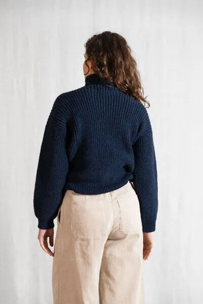 Jyoti - Fair Works Jyoti - Fair Works Baby-Alpaka Turtleneck Strickpullover Sabeti, Blau, – Produktbild 3 von 4