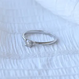 Eppi Eppi Verlobungsring mit Salt´n´Pepper Diamant Hye – Produktbild 1 von 1