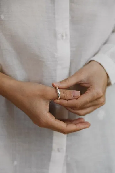 Jyoti - Fair Works Jyoti - Fair Works Ring Bunai Messing/ Silber, Silber, – Produktbild 1 von 3