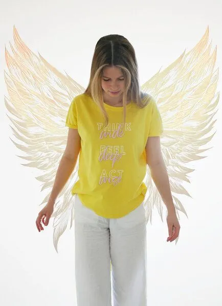 SPARKLES OF LIGHT SPARKLES OF LIGHT Boxy Shirt | THINK FEEL ACT, Gelb, – Produktbild 1 von 3