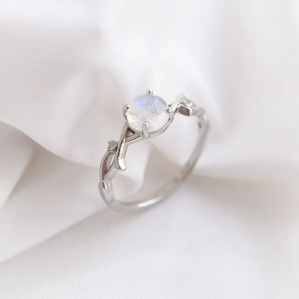 Eppi Eppi Romantischer Ring mit Mondstein und Diamanten Makena, Rosa, – Produktbild 1 von 4