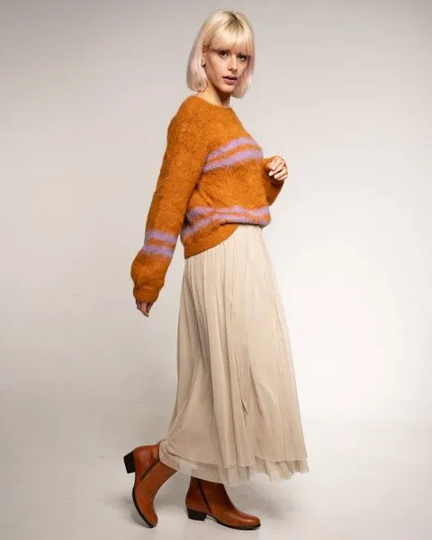 Alma & Lovis Alma & Lovis Flauschig gebrushter Pullover aus Alpakastrick | Brushed Stripe Pulli, Fox (orange), – Produktbild 3 von 4