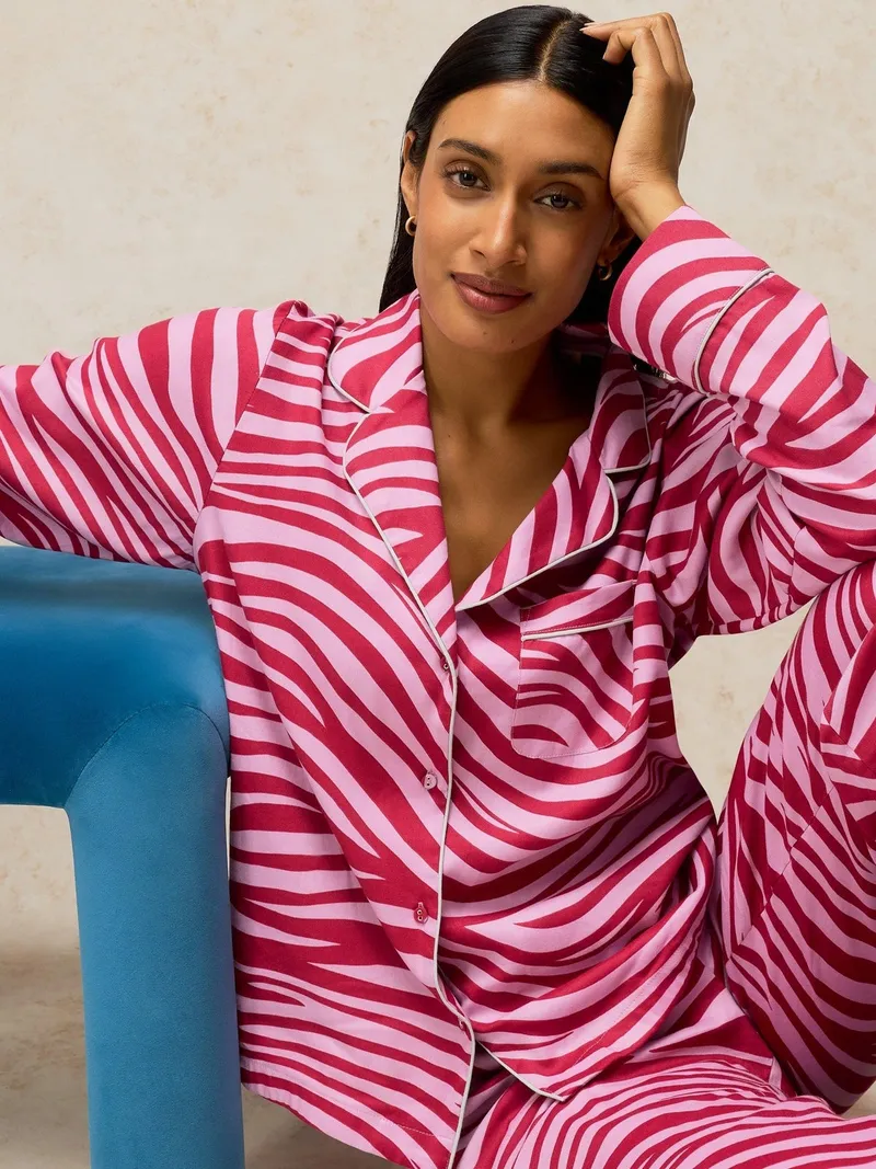 White Stuff White Stuff Pyjamaoberteil Nina, Rosa print, – Produktbild 1 von 4