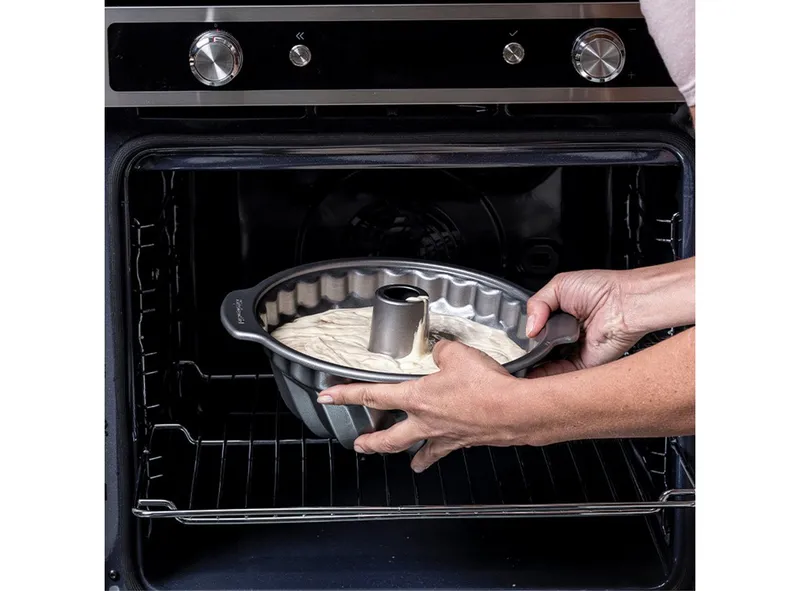 KitchenAid KitchenAid Gugelhupfform Ø 24 cm, Grau, – Produktbild 6 von 7