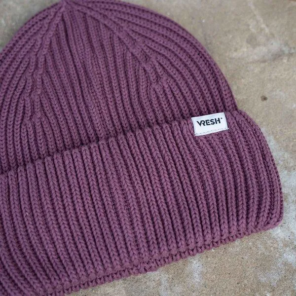 Vresh Clothing Vresh Clothing Avriel - Fisherman Beanie aus Biobaumwolle, Beere, – Produktbild 2 von 2
