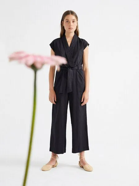 thinking mu Jumpsuit Modell: Malawi, Schwarz, – Produktbild 4 von 5