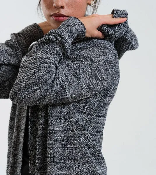 Gary Mash GARY MASH Long-Cardigan Vera mit Kapuze aus Biobaumwolle, Schwarz-weiß (grau), – Produktbild 2 von 4