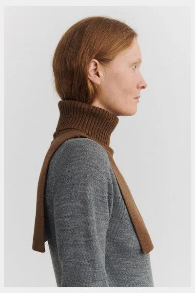 FUB FUB - Neckwarmer Merino, Braun (hazel melange), – Produktbild 4 von 4
