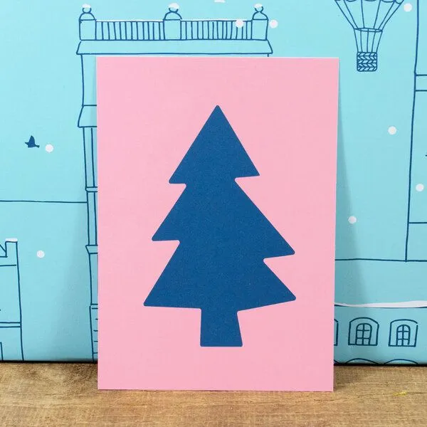 Bow & Hummingbird Bow & Hummingbird Postkarte Christmas Tree – Produktbild 1 von 2