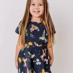 Walkiddy Walkiddy Kinder T-Shirt aus Bio-Baumwolle schwarz mit Kolibri- und Blumen-Motiv – Produktbild 1 von 1