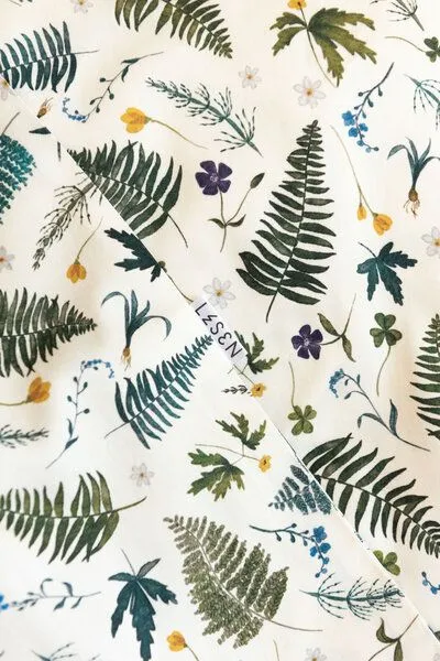 Lesen - Design-Bettwäsche Lesen - Design-Bettwäsche Nachhaltiges Doppelbettwäsche-Set aus 100% Pima Baumwollsatin - Farne – Produktbild 2 von 4