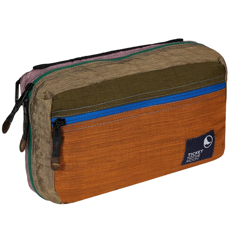 Ticket to the Moon Ticket to the Moon ultraleichte Kulturtasche "Wash Bag" mit 13 Fächern, Unique (bunt), – Produktbild 1 von 4