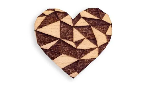 BeWooden BeWooden Holzbrosche Love – Produktbild 1 von 4