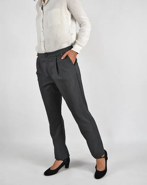 Aatise Karottenhose Zidi high rise aus upgecycelter herringbone Wolle Aatise, Grau, – Produktbild 1 von 4