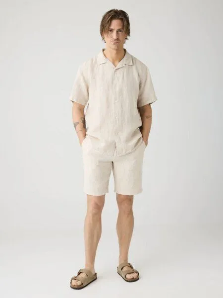 KnowledgeCotton Apparel KnowledgeCotton Apparel Box Fit Short Sleeved Linen Shirt, Light feather gray (beige), – Produktbild 2 von 3