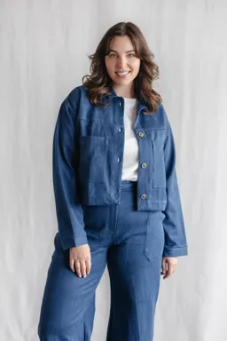 Jyoti - Fair Works Jyoti - Fair Works Damen vegan Kurzjacke Mayur Denim Blau – Produktbild 1 von 1