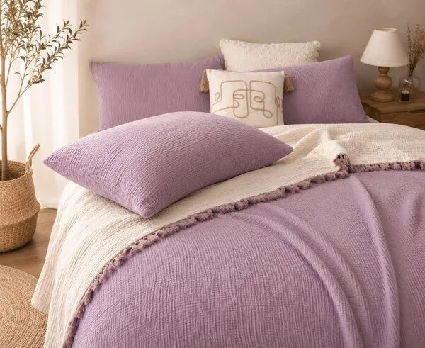 Sandiik Sandiik Musselin Wohndecke Double Face in softem Lila & Beige – Produktbild 4 von 4