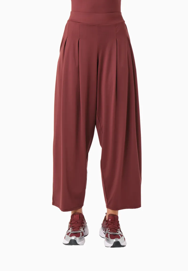 ORGANICATION ORGANICATION Damen vegan Hose Peeny Burgundy, Dunkelrot, – Produktbild 1 von 1
