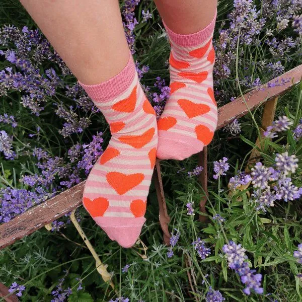 Fräulein Prusselise Fräulein Prusselise Herzchen Socken rot, beige, rosa, bunt gemustert – Produktbild 2 von 4