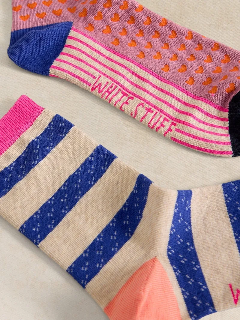 White Stuff 2er-Pack Socken Herzen & Streifen - 39-41, Grau multi, – Produktbild 2 von 2