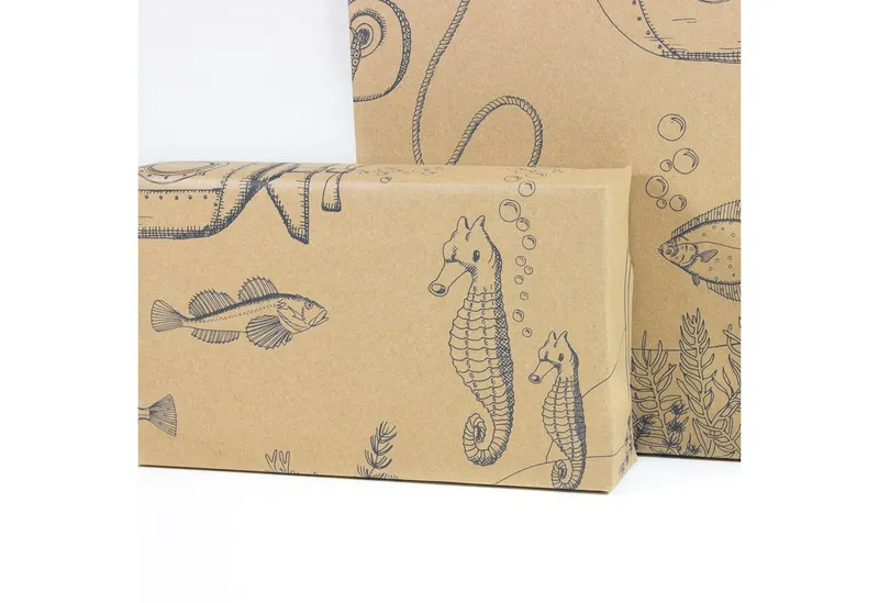 Bow & Hummingbird Bow & Hummingbird Geschenkpapier/Poster Unterwasserwelt – Produktbild 7 von 8